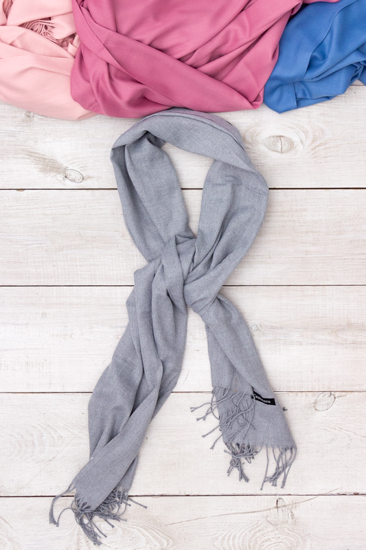 Палантин жіночий